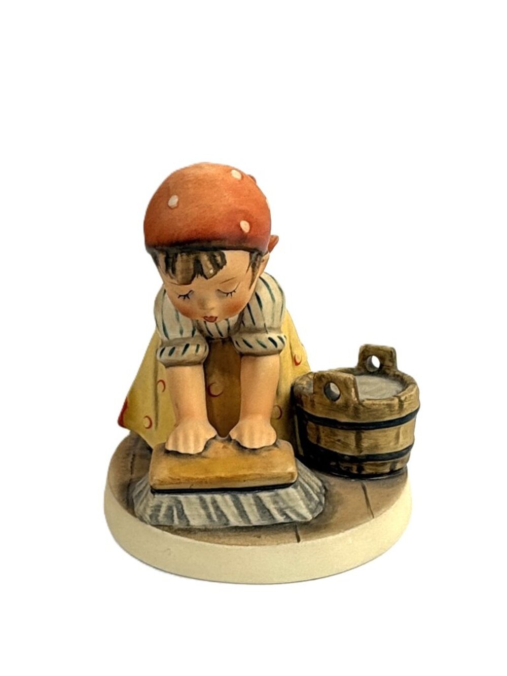 Vintage Goebel Hummel Figurine Big House Cleaning 363 TMK3